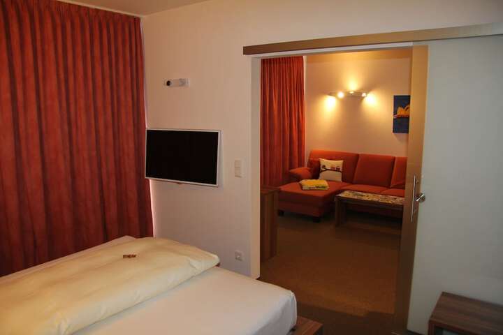 Room 38 of 110
