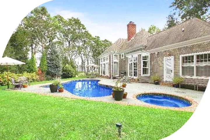 Image of East Hampton Chic