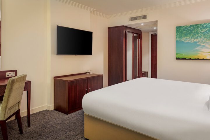 Room 16 of 75