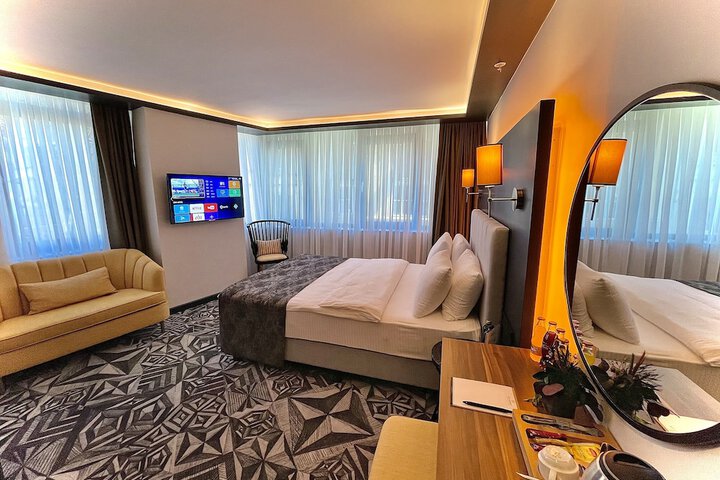 Room 29 of 47