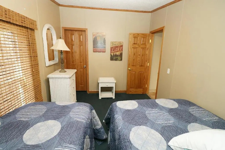 Room 17 of 19