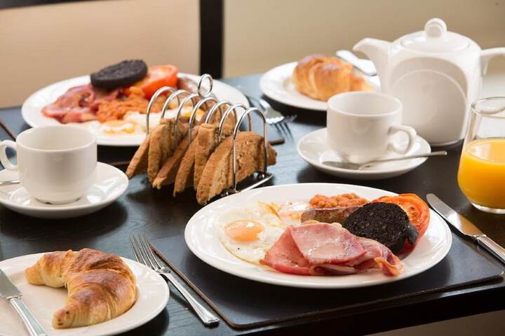 Breakfast/Coffee Service 33 of 47