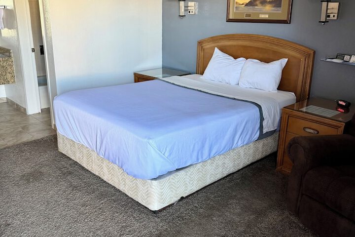 Room 6 of 54