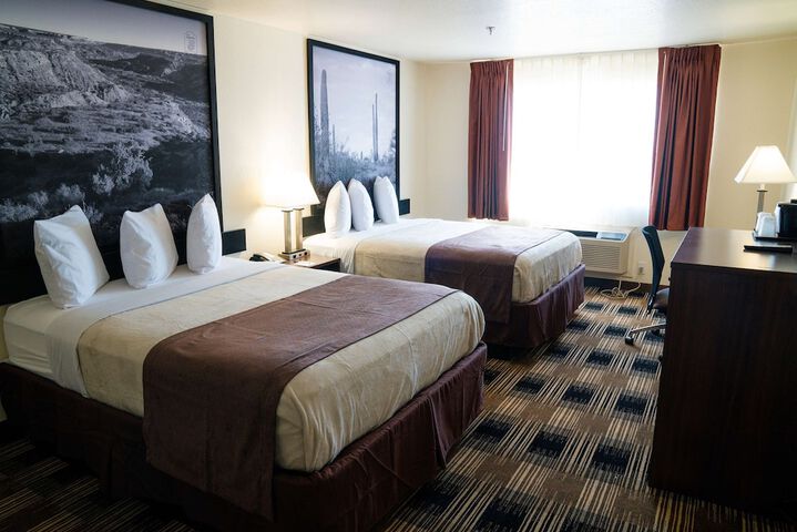 Room 9 of 25