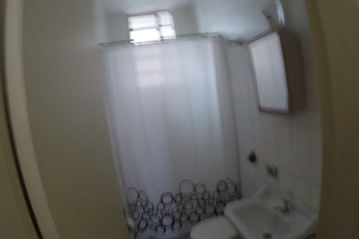 Room 27 of 48