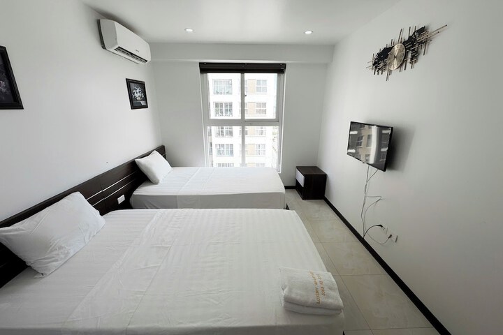 Room 7 of 27