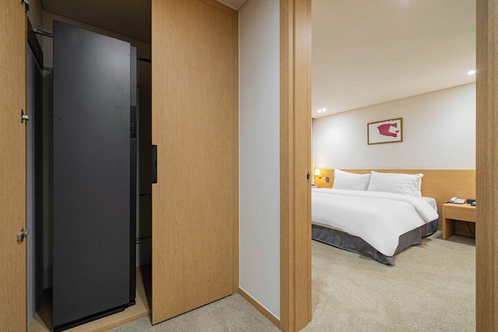 Room 29 of 83