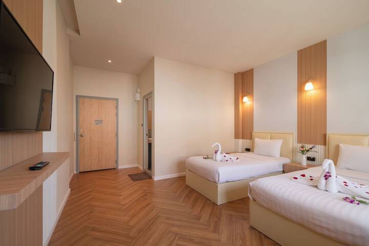 Room 16 of 50