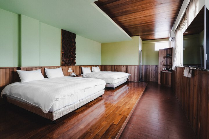 Room 26 of 63
