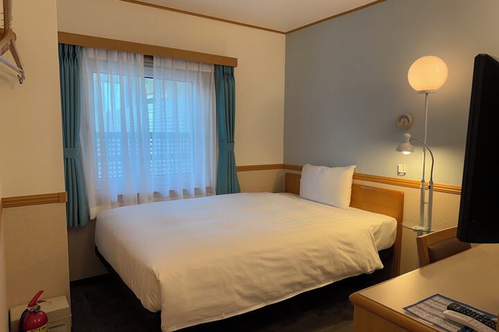 Room 19 of 34