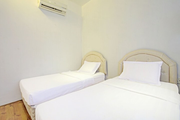 Room 20 of 27
