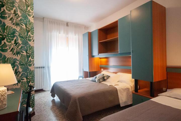 General 40 of 50