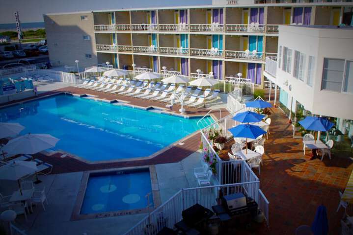 Jolly Roger Motel