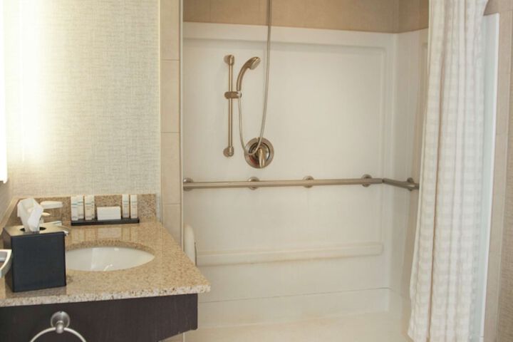 Bathroom shower
