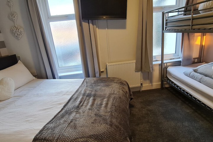 Room 43 of 81