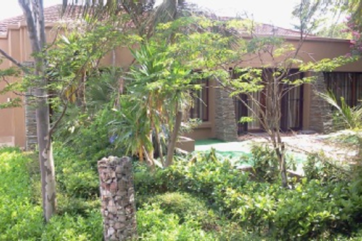 Hotel Exterior 11 of 96