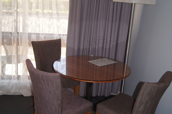 Room 4 of 31