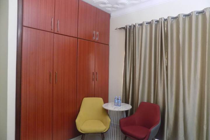 Room 16 of 41