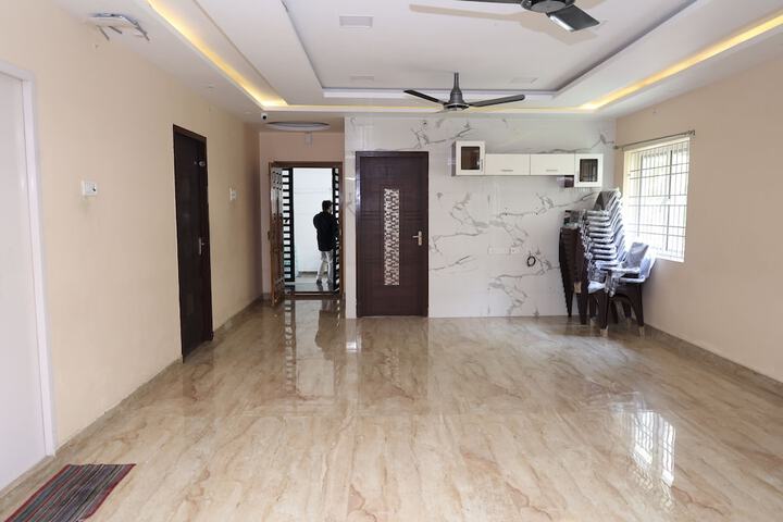 Hotel Interior 4 of 24