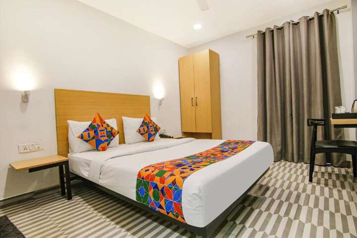 Room 15 of 41