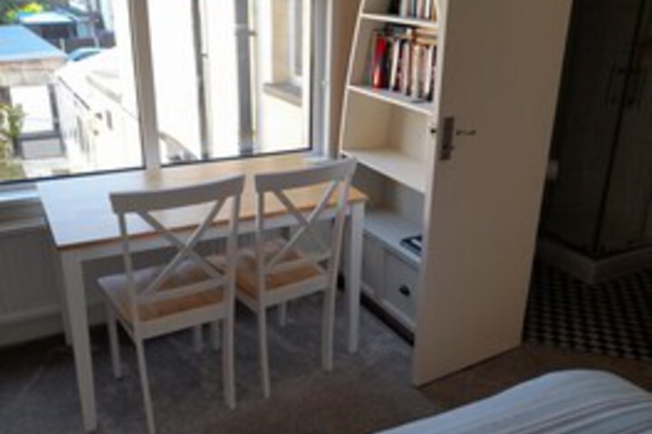 Room 34 of 91