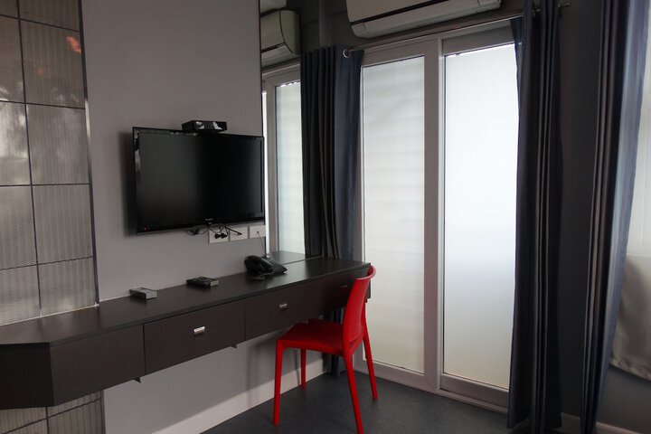 Room 63 of 91