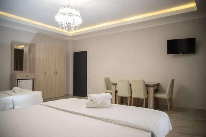 Room 9 of 47