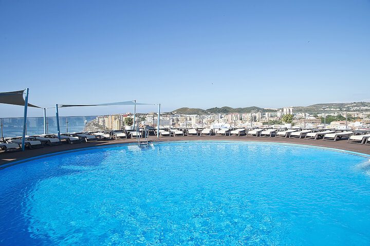 Pools & Facilities