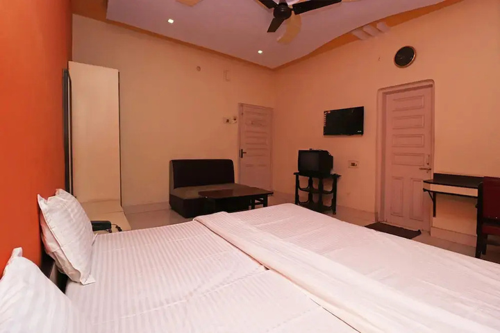 Room 2 of 21