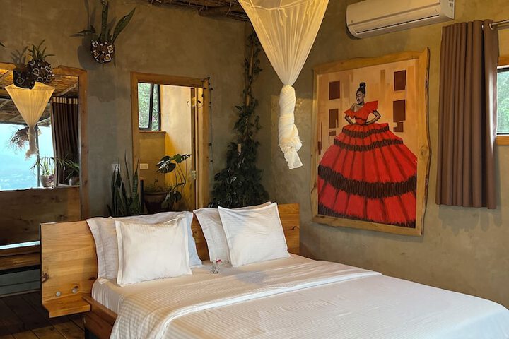 Room 14 of 135