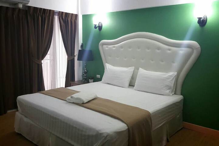 Room 10 of 54