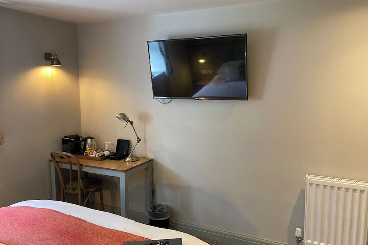 Room 8 of 23