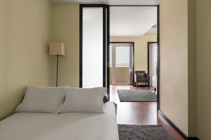 Room 40 of 135