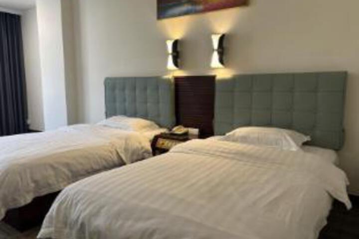 Room 7 of 7