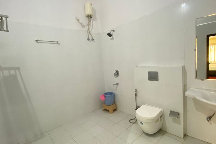 Room 15 of 36