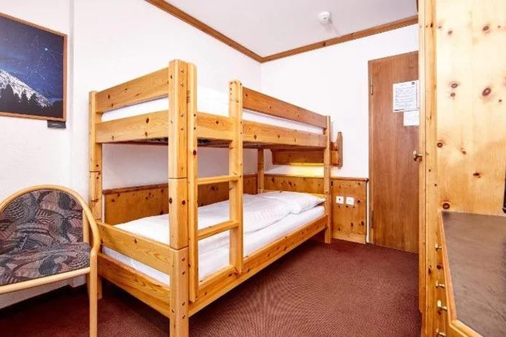 Room 5 of 21