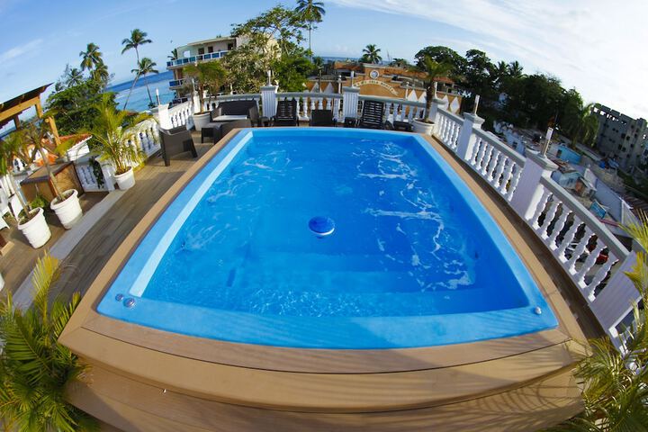 Pool 30 of 58