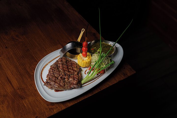 Dining 73 of 91