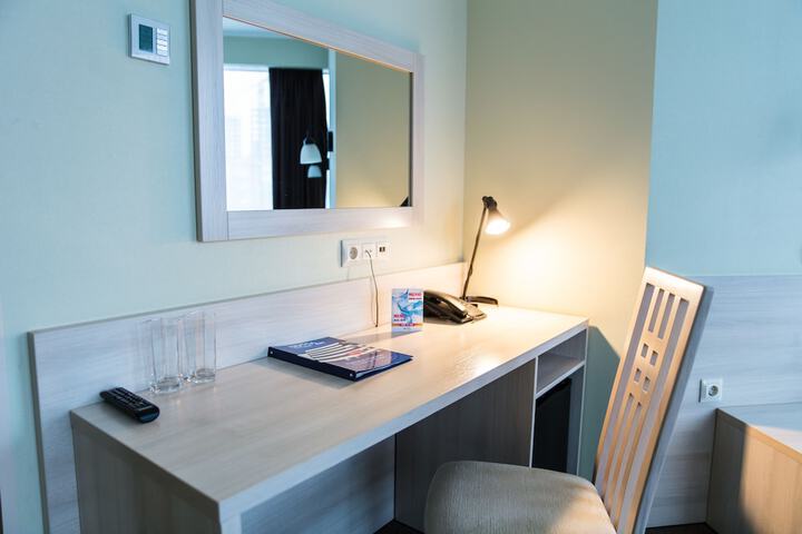 Room 8 of 54