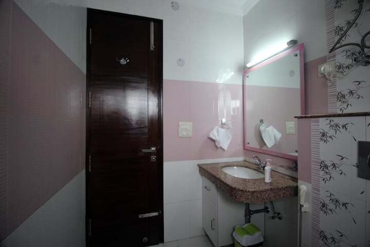 Room 13 of 14