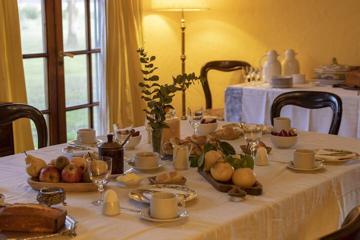 Breakfast/Coffee Service 34 of 48