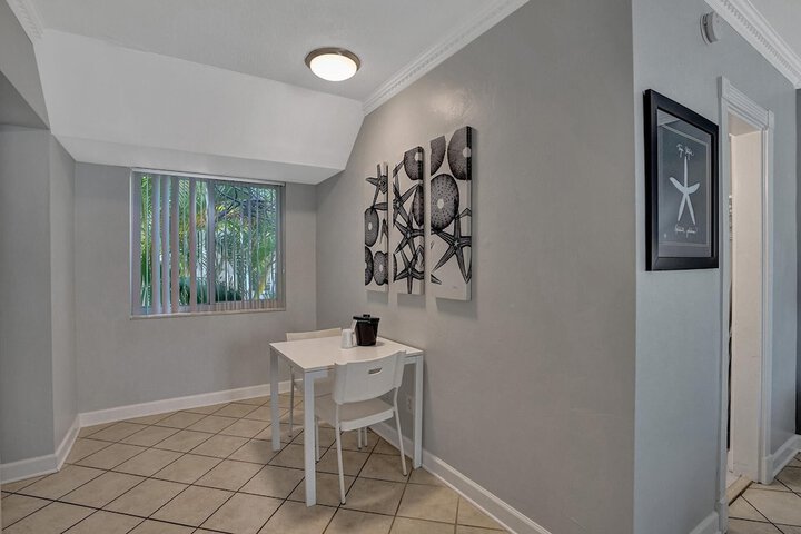 Room 48 of 183