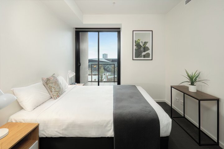 Room 27 of 148