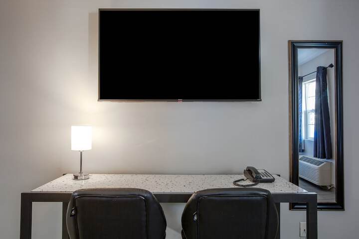 Room 44 of 85