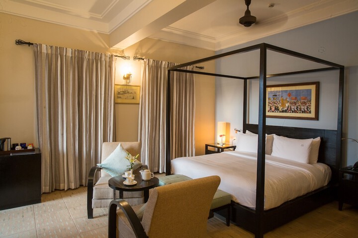 Room 13 of 60