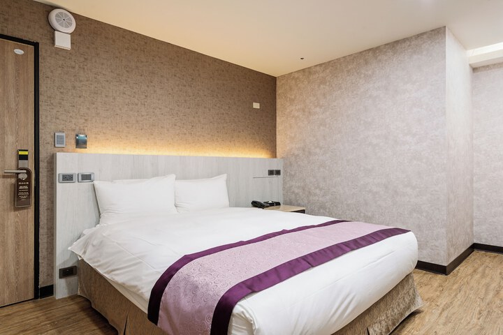 Room 29 of 92