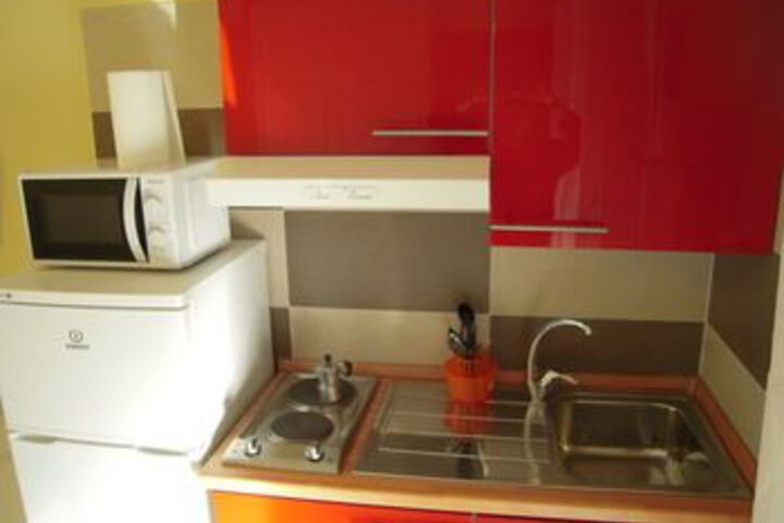 Room 14 of 16