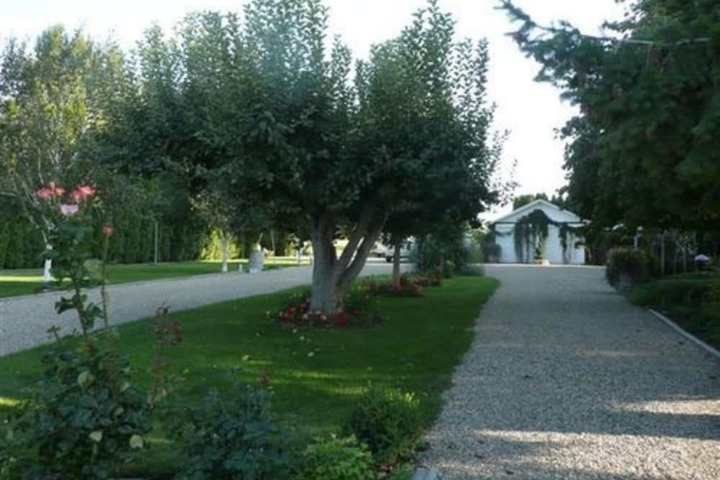 Property Grounds 20 of 35