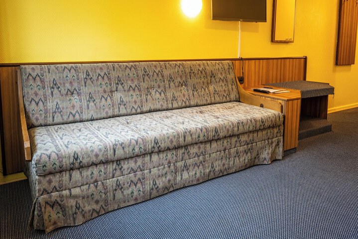 Room 18 of 74