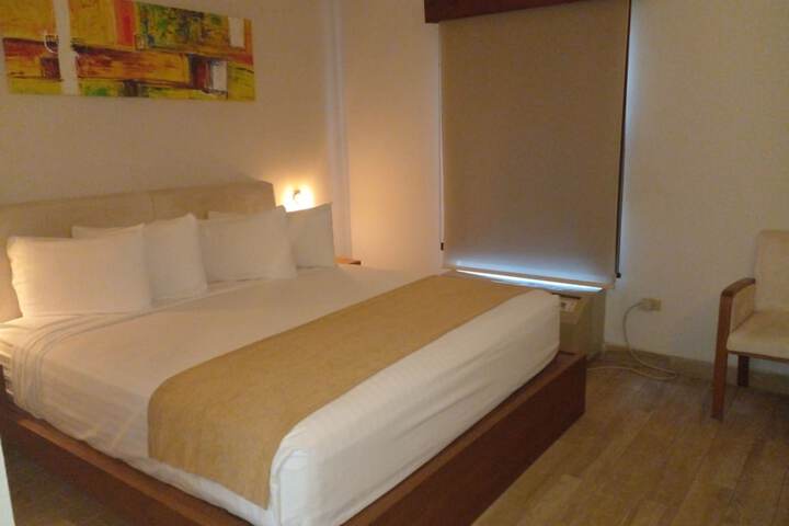 Room 16 of 66